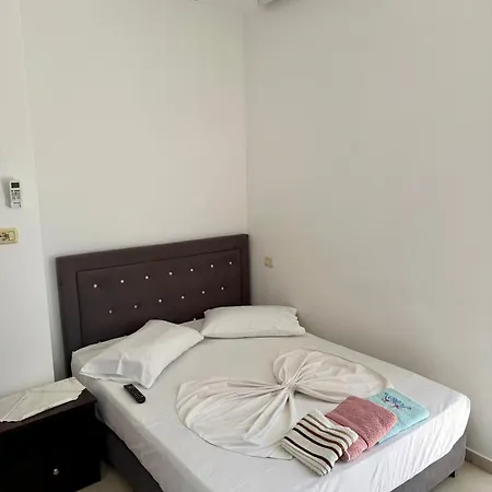 شقة Xhesian Seaside كساميل
