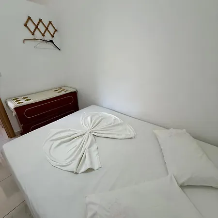 Xhesian Seaside شقة كساميل