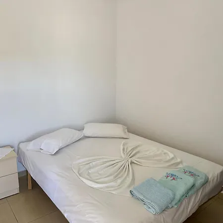 Xhesian Seaside شقة كساميل